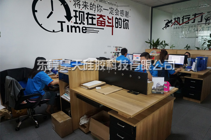 硅膠套生產(chǎn)廠家_耳機纏繞器定制