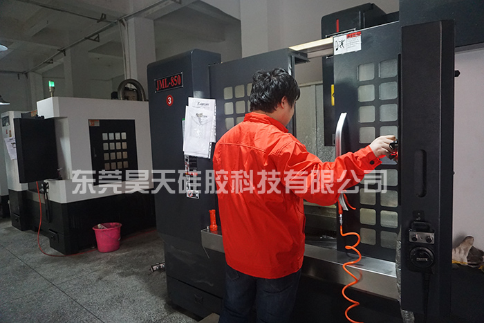 硅膠套生產(chǎn)廠家_耳機纏繞器開模